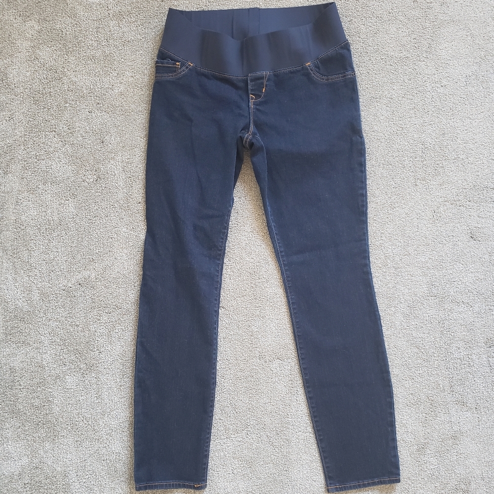 Old Navy Maternity skinny jeans